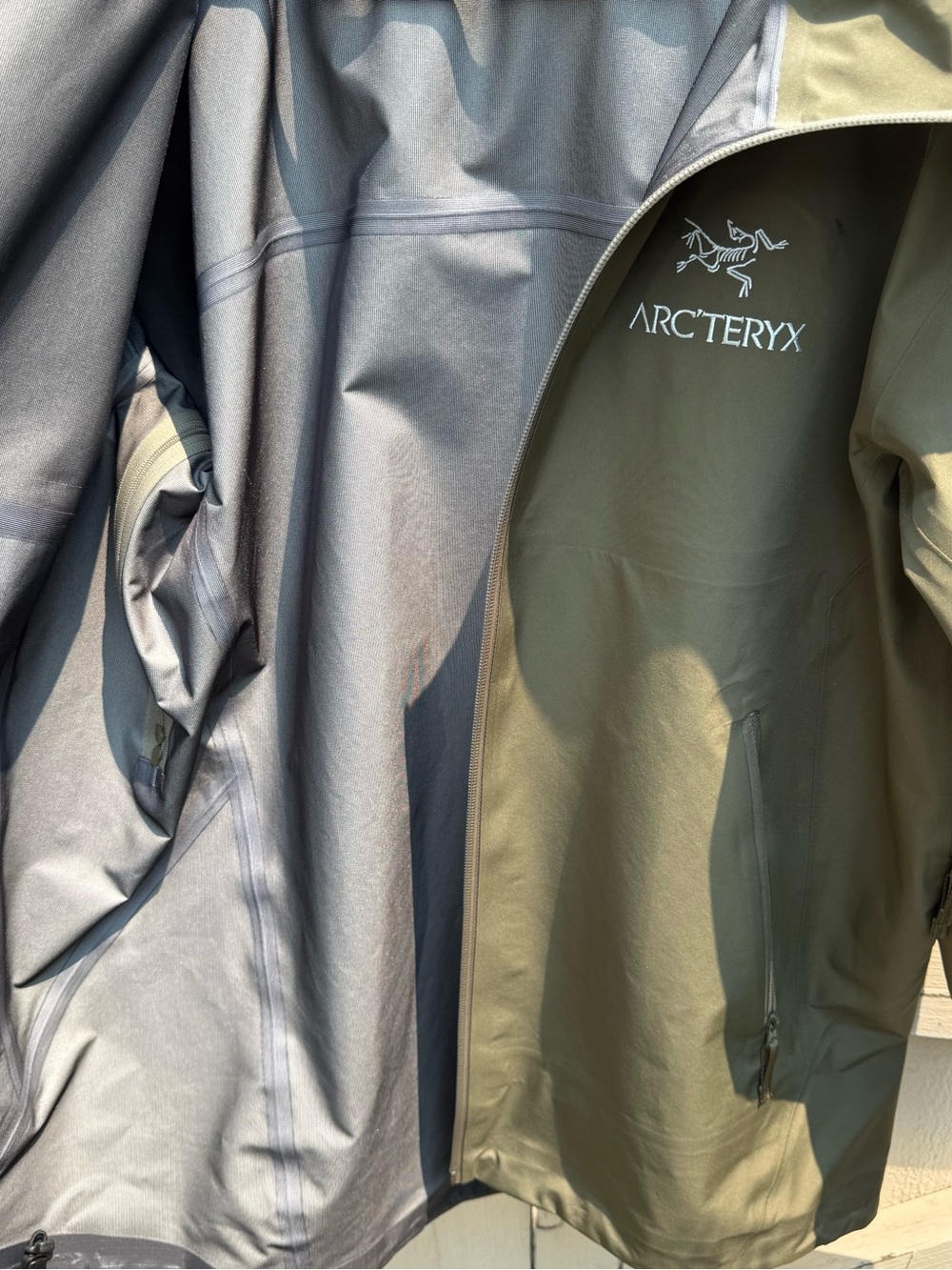 Arc'teryx Men's Olive Jacket with Hood - Picture 3 of 6